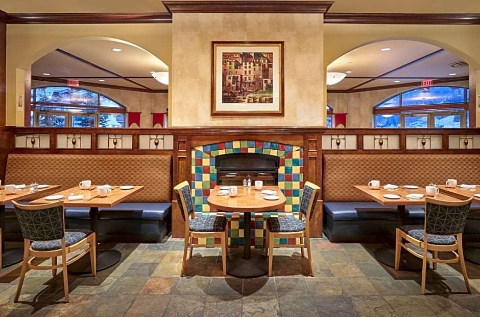 Hotel Sun Peaks Grand Hotel & Conference Centre photo 4