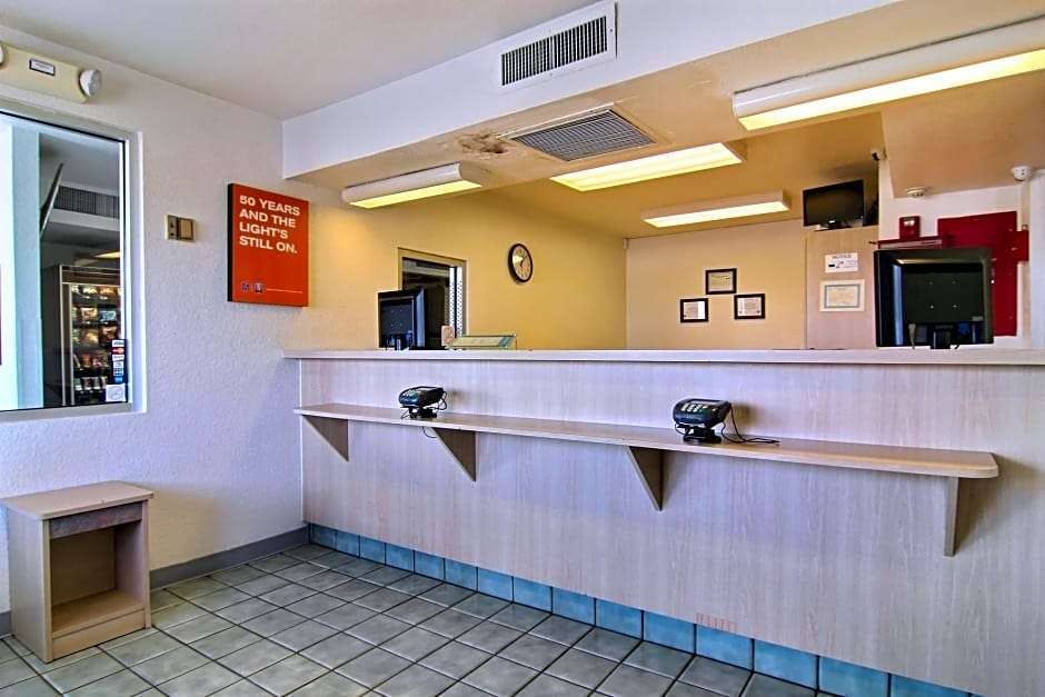 Hotel Motel6 Tucumcari, NM photo 1