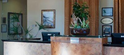 Elan Hotel