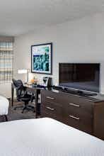Hotel Crowne Plaza Atlanta - Midtown photo 3