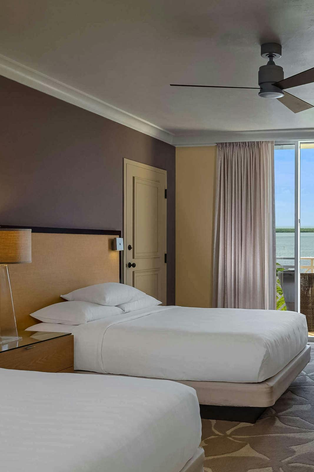 Hotel HYATT REGENCY COCONUT POINT RESORT AND SPA photo 2