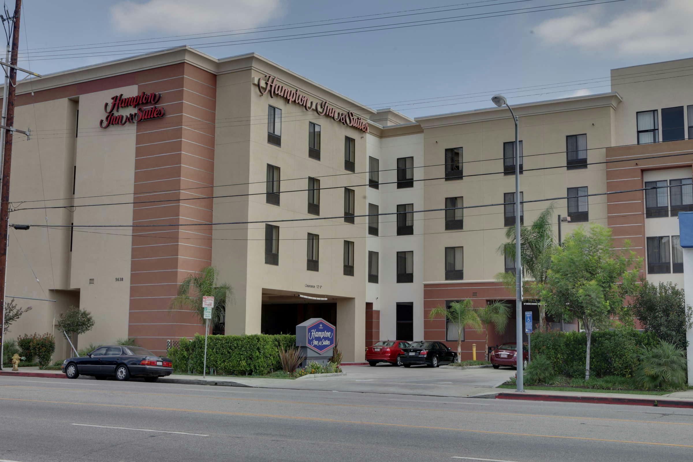 Hampton Inn & Suites Los Angeles/Sherman Oaks