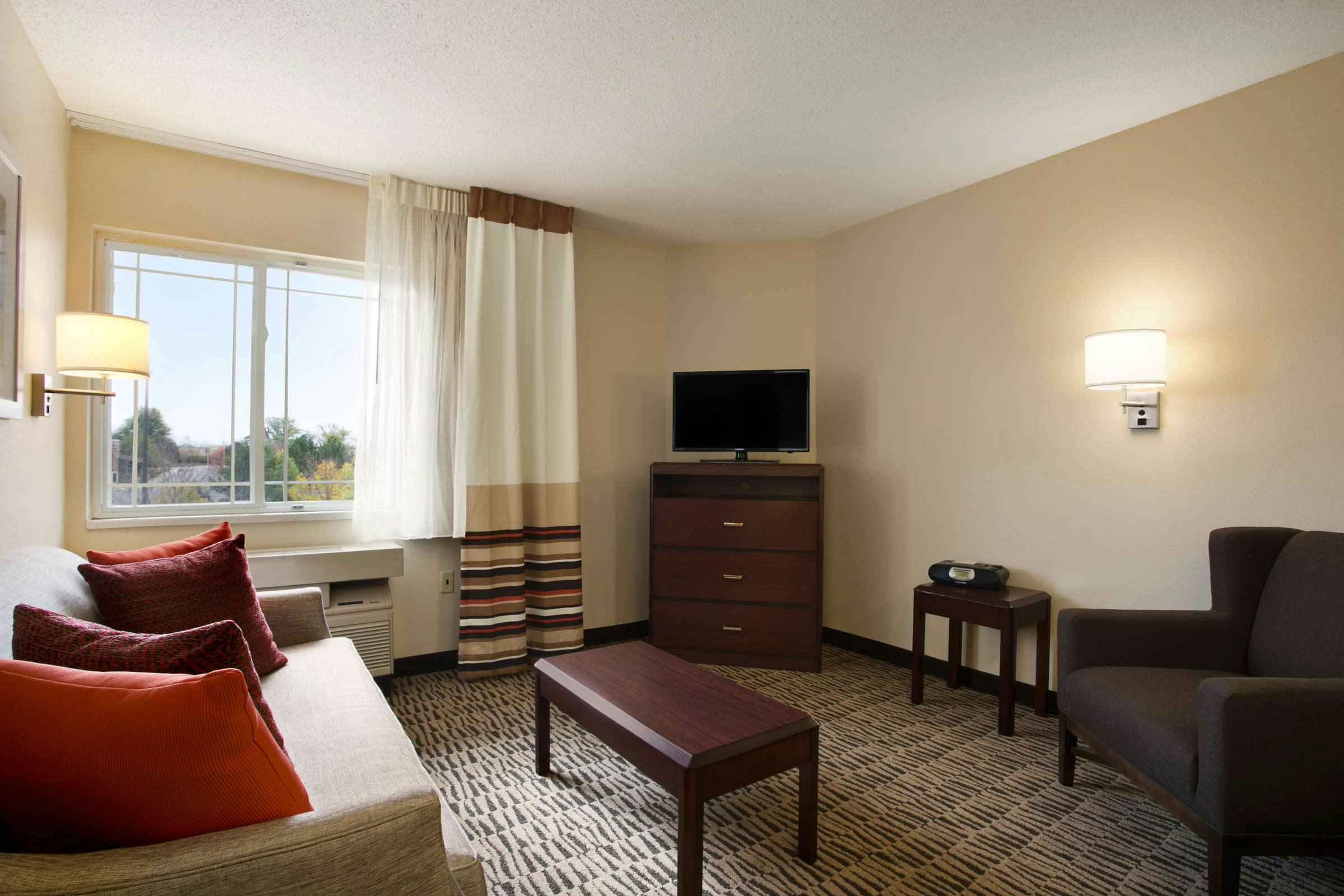Hotel MainStay Suites Louisville Jeffersontown photo 1