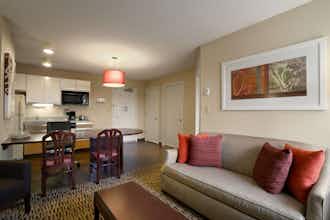 Hotel MainStay Suites Louisville Jeffersontown photo 2