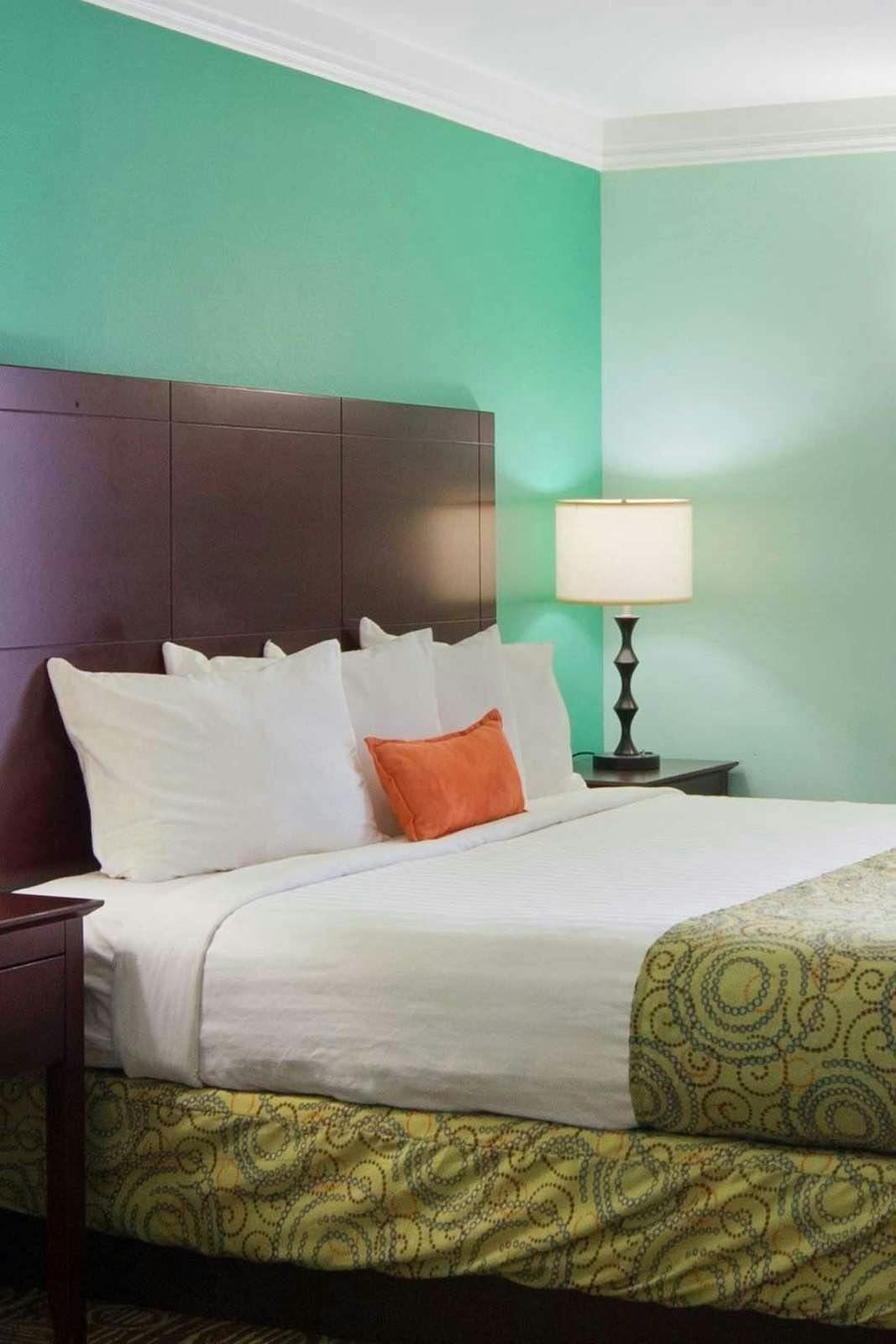 Hotel Best Western Plus Glen Allen photo 3