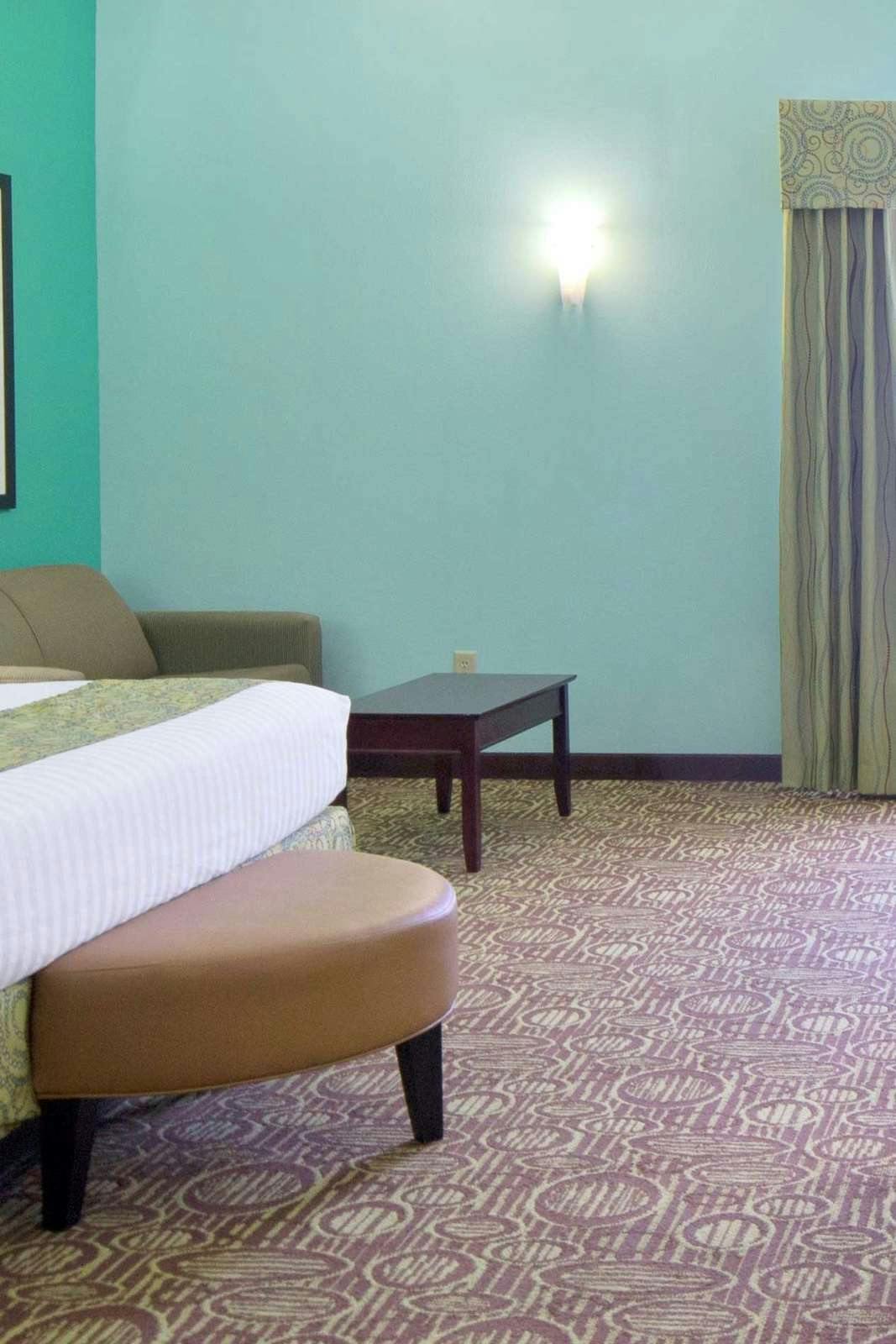 Hotel Best Western Plus Glen Allen photo 2