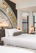 Hotel Hotel Indigo St. Louis Downtown photo 2