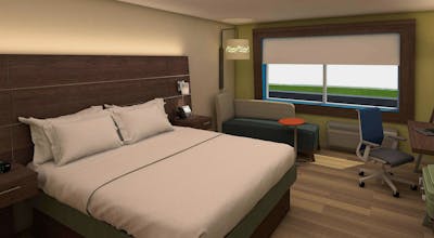 Holiday Inn Express & Suites Charlotte South End