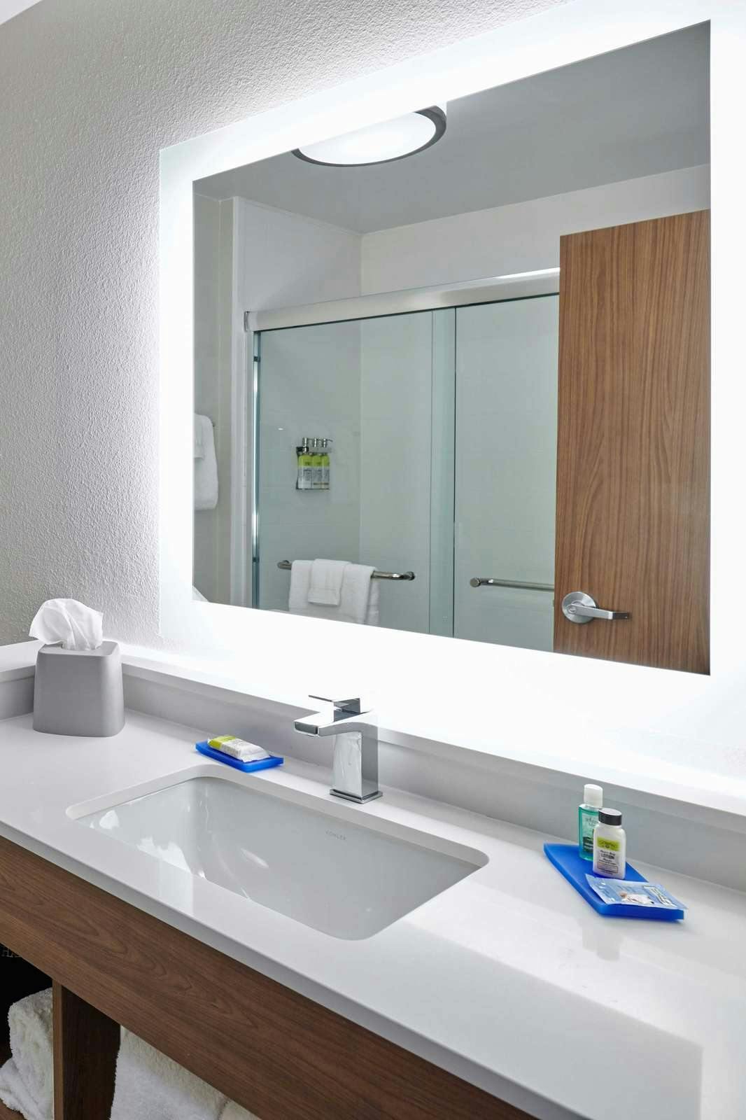 Hotel Holiday Inn Express El Paso Sunland Park Area photo 3