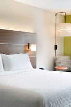 Hotel Holiday Inn Express & Suites Middletown Goshen photo 1