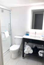 Hotel Holiday Inn Express Richmond Midtown photo 3