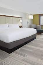 Hotel Holiday Inn Express & Suites Wilmington West Medical Park photo 3