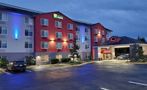 Holiday Inn Express And Suites Lincoln City