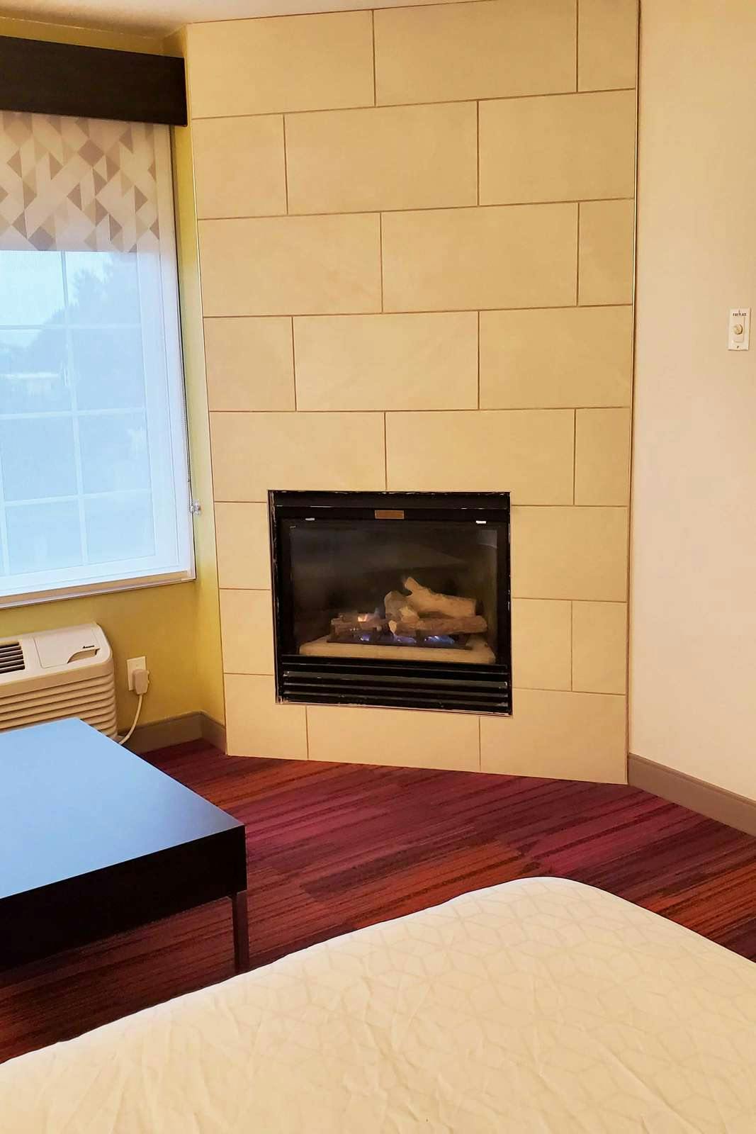 Hotel Holiday Inn Express And Suites Lincoln City photo 2