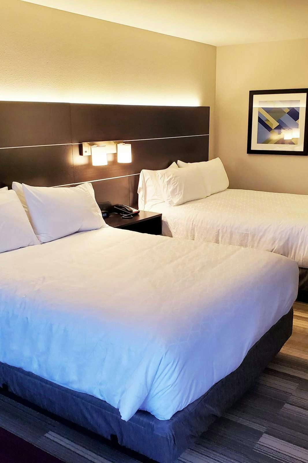 Hotel Holiday Inn Express And Suites Lincoln City photo 3