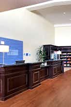 Hotel Holiday Inn Express Port Hueneme photo 3