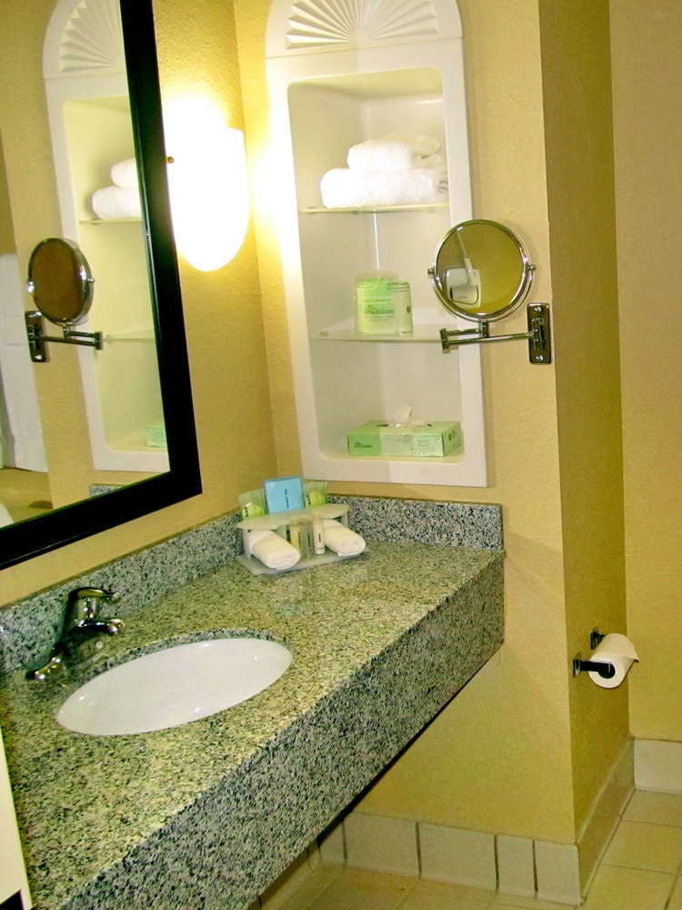 Hotel Holiday Inn Express Hotel & Suites Jacksonville South I 295 photo 2