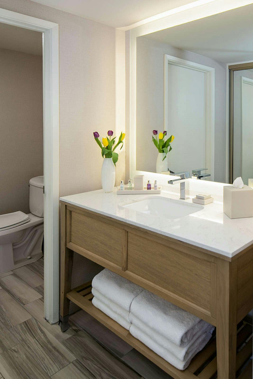 Hotel Spyglass Inn photo 3