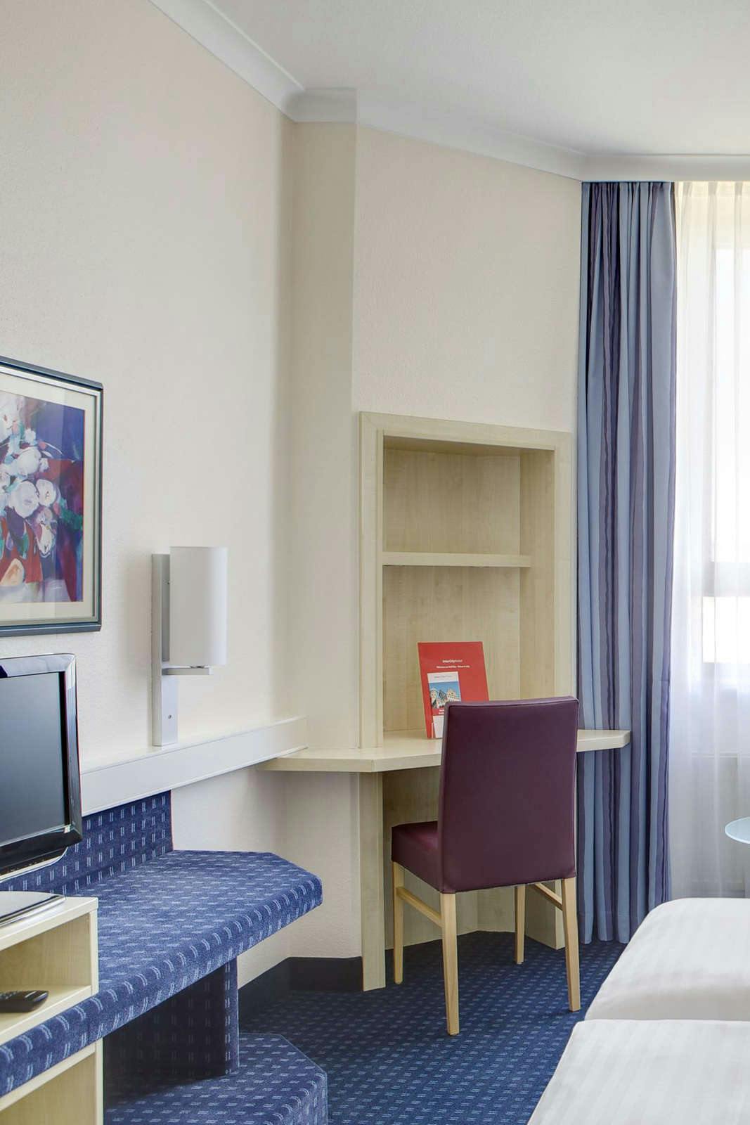 Hotel IntercityHotel Augsburg photo 2