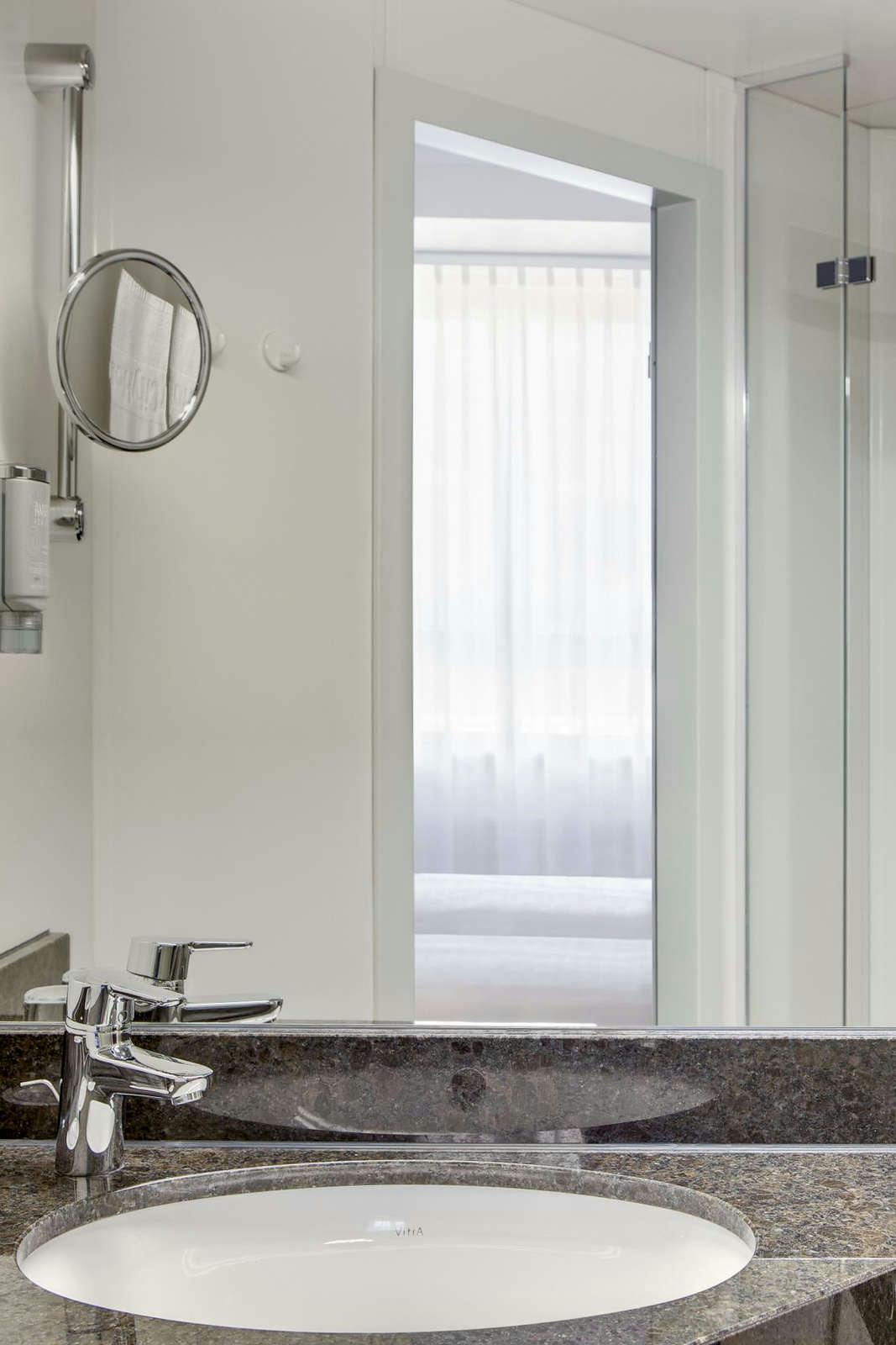 Hotel IntercityHotel Augsburg photo 4