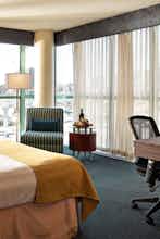 Hotel Executive Plaza Hotel & Conference Centre Metro Vancouver photo 3