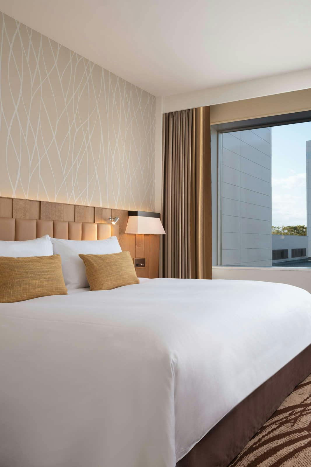 Hotel ANA Crowne Plaza Chitose photo 2