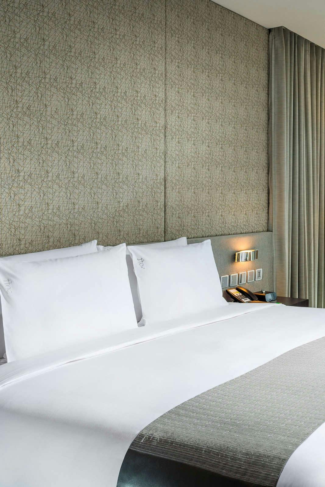 Hotel Holiday Inn Bangkok Sukhumvit photo 1