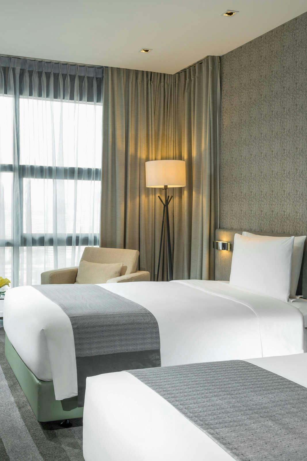 Hotel Holiday Inn Bangkok Sukhumvit photo 2