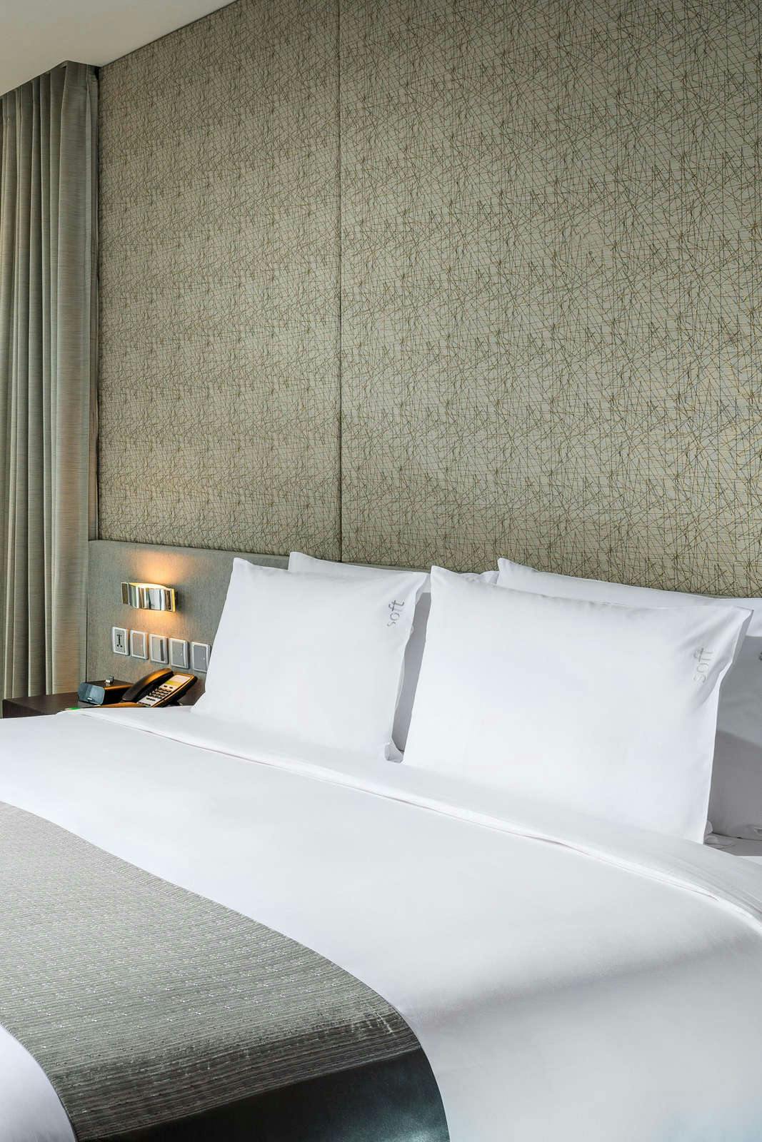 Hotel Holiday Inn Bangkok Sukhumvit photo 3