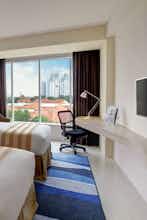 Hotel Holiday Inn Express Jakarta International Expo photo 4