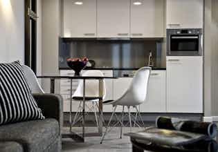 Hotel Adina Apartment Hotel Hamburg Michel photo 3