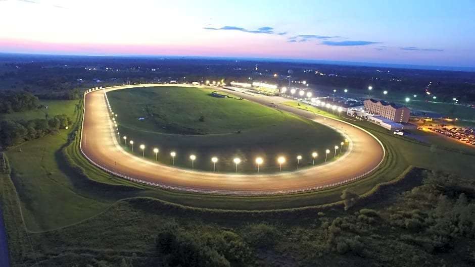 Hotel Vernon Downs Casino and Hotel photo 5