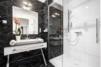 Hotel Wyndham Grand Krakow Old Town photo 1