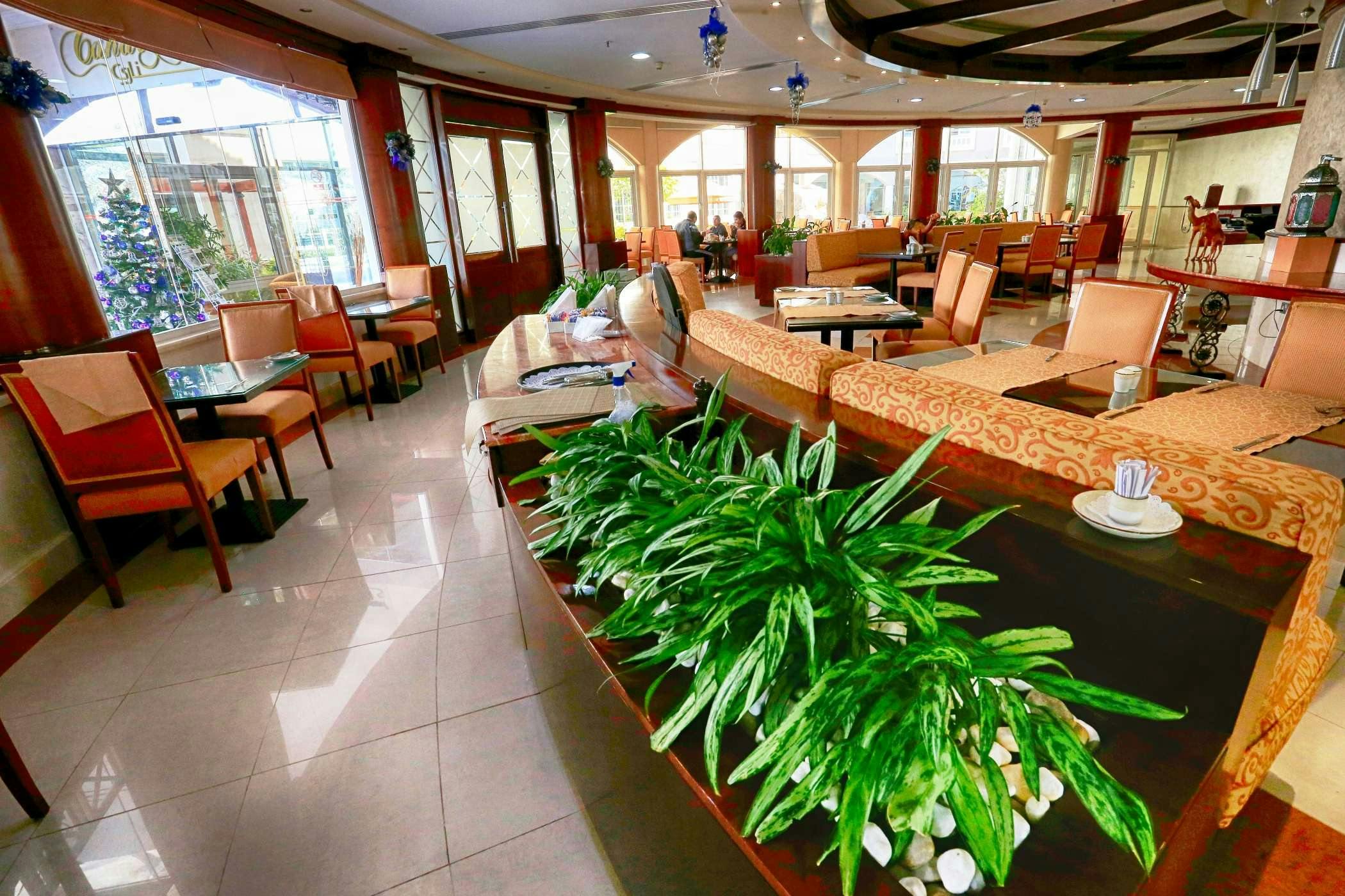 Hotel Sharjah Premiere Hotel And Resort photo 5