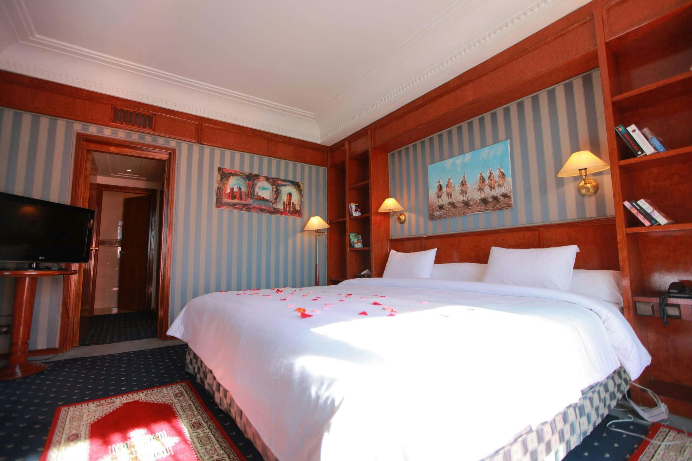 Hotel Hôtel Transatlantique Meknes photo 1