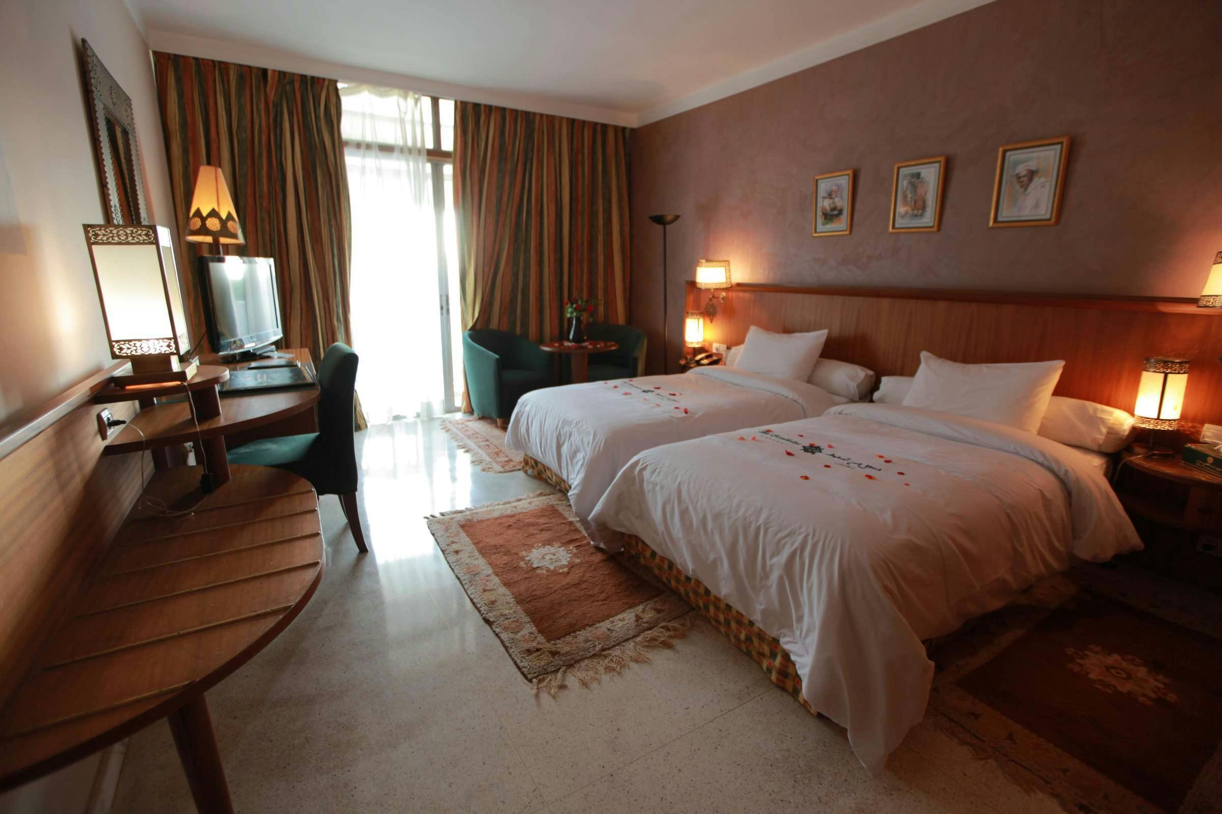 Hotel Hôtel Transatlantique Meknes photo 3