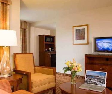 Hilton Garden Inn Auburn Riverwatch Maine Around Me Hoteltonight