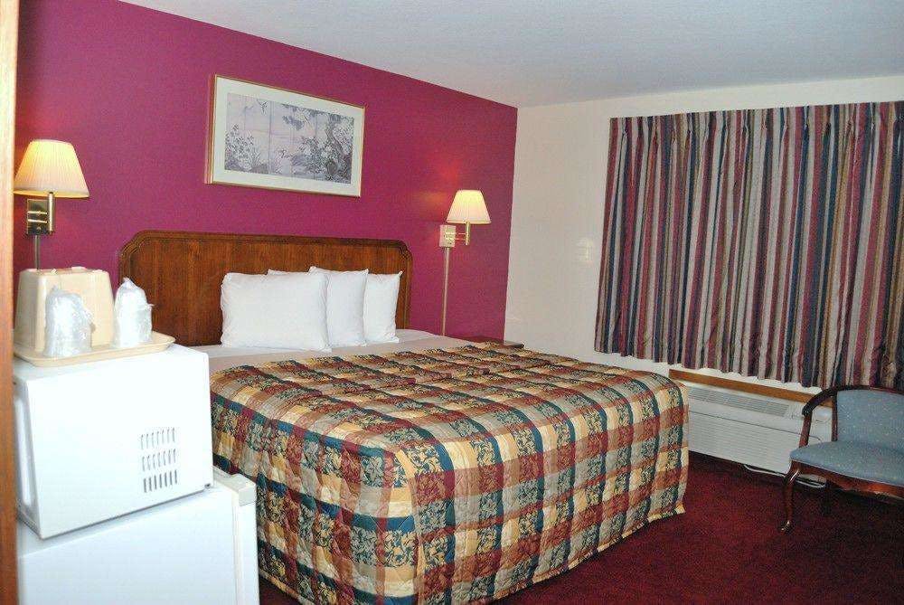 Hotel Royal Inn - Hudson I-94 photo 1