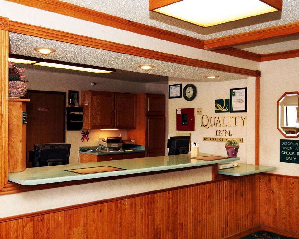 Hotel Quality Inn Raton photo 1
