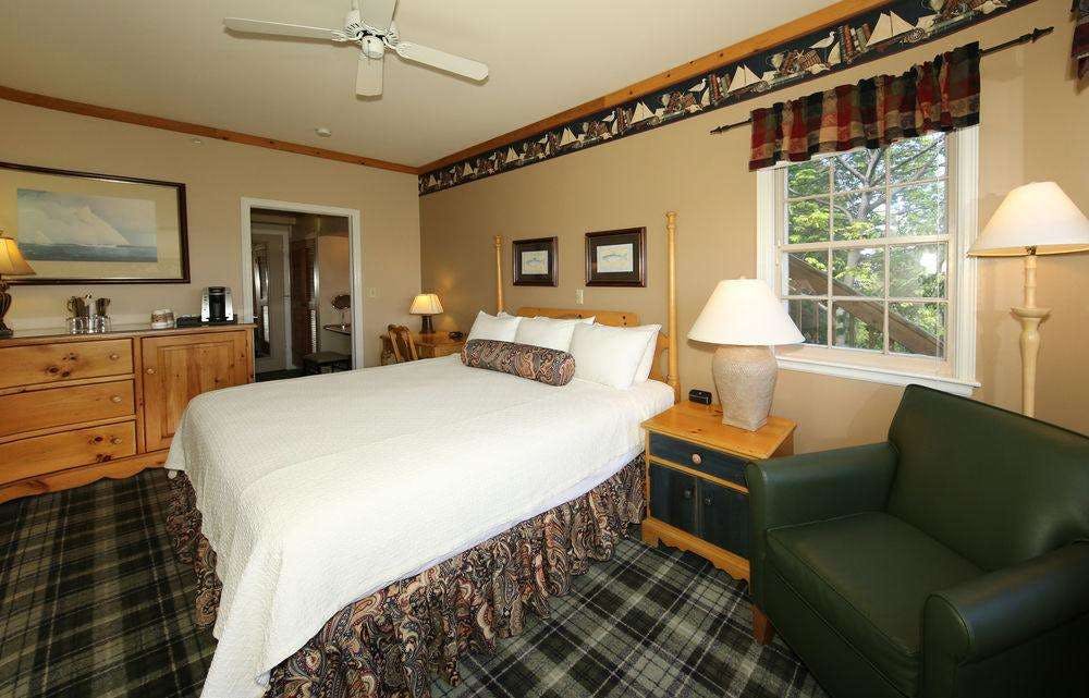 Hotel Mission Point Resort photo 2