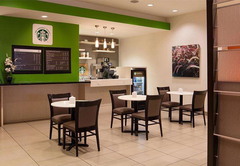 Hotel Delta Hotels by Marriott Edmonton South Conference Centre photo 3