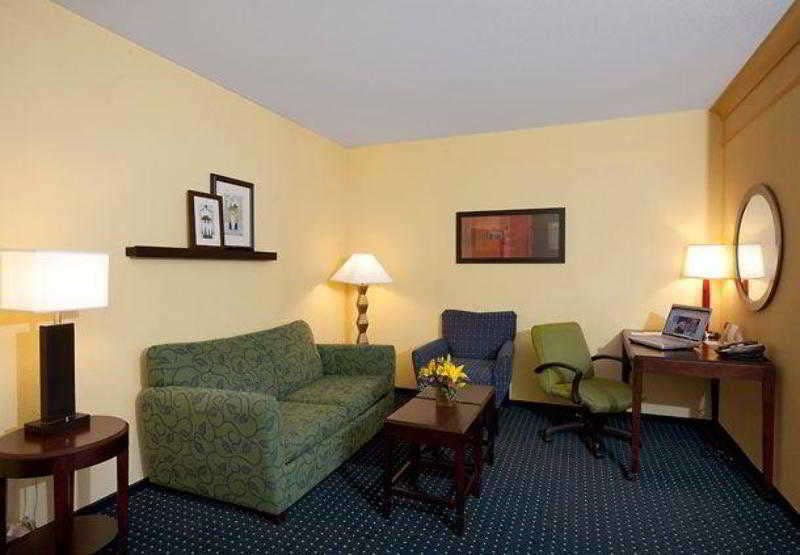 Hotel SpringHill Suites Cheyenne photo 1