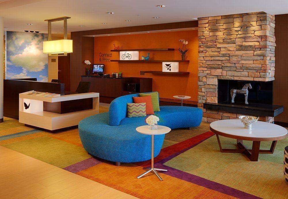 Hotel Fairfield Inn & Suites Springfield Northampton/Amherst photo 2