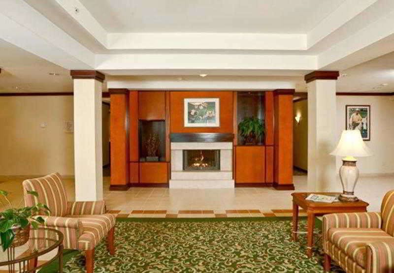 Hotel Fairfield Inn and Suites Brunswick Freeport photo 1