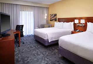 Hotel Courtyard by Marriott St Louis Westport Plaza photo 1