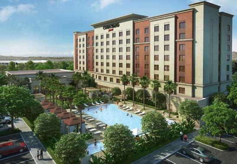 Courtyard Irvine Spectrum