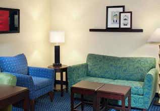 Hotel SpringHill Suites Marriott Midland photo 3