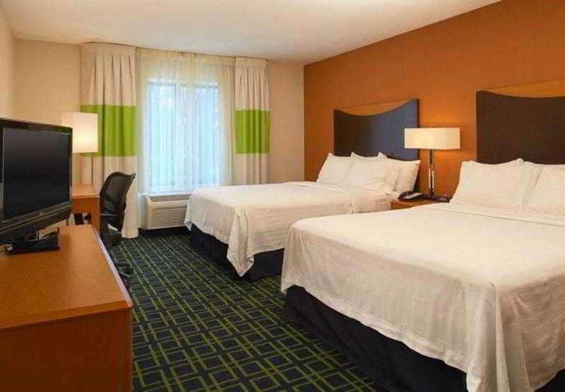 Hotel Fairfield Inn and Suites New Buffalo photo 3