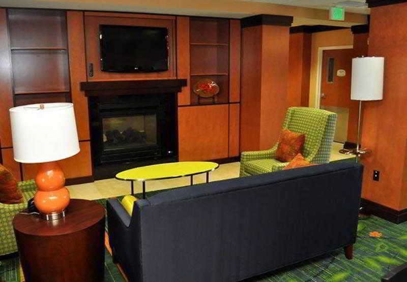 Hotel Fairfield Inn & Suites Seattle Bremerton photo 1