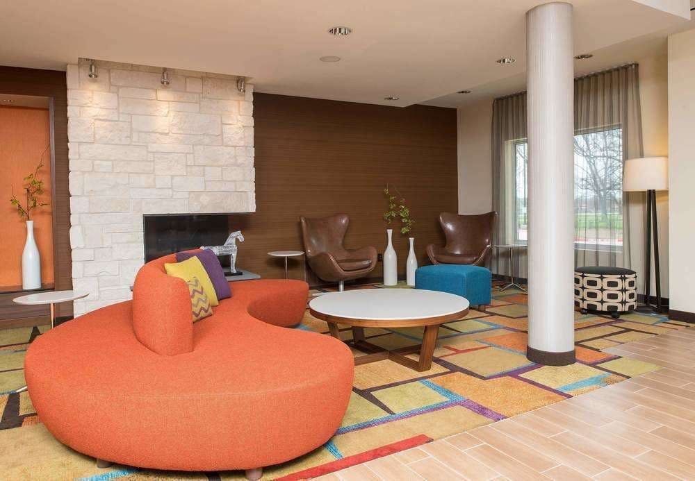 Hotel Fairfield Inn & Suites Fredericksburg photo 1